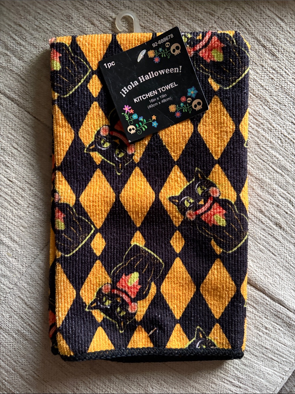 NWT Hola Halloween Kitchen Towel